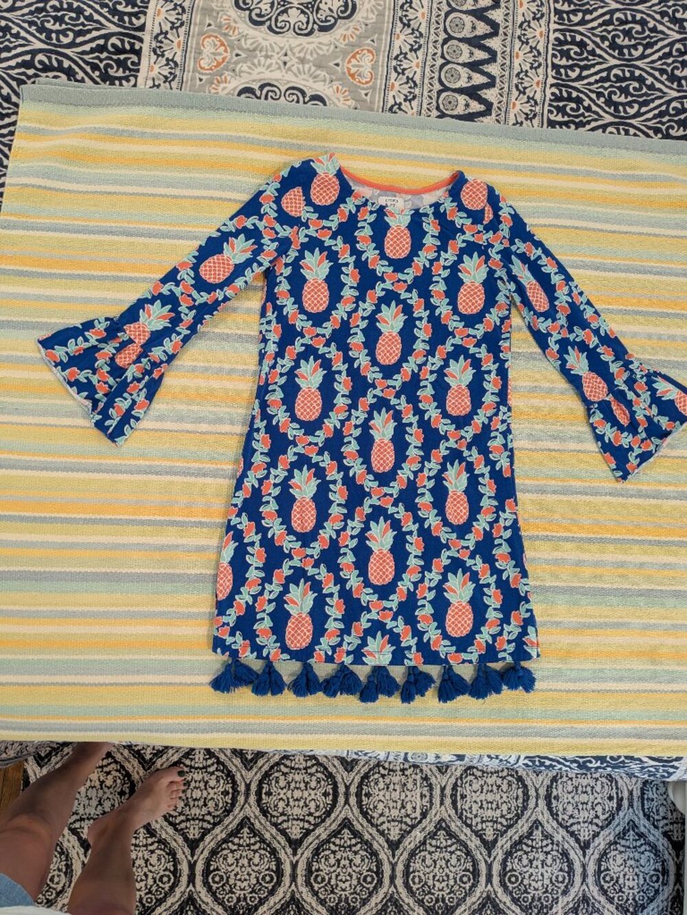 ⭐ Girls Crown + Ivy pineapple print dress size Medium